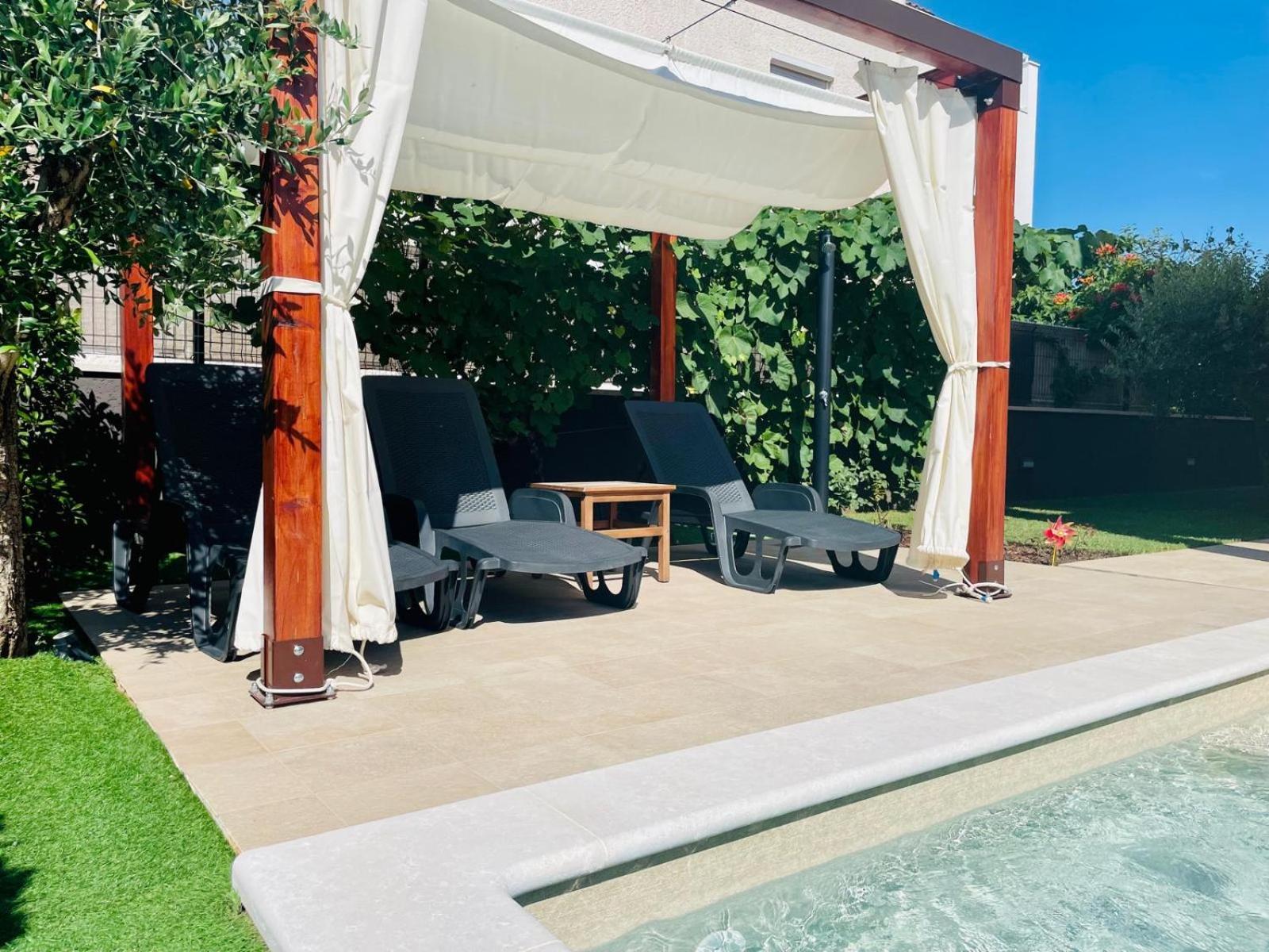 Boutique Apartment With Private Pool For Your Exclusive Use Novigrad Istria Exterior foto